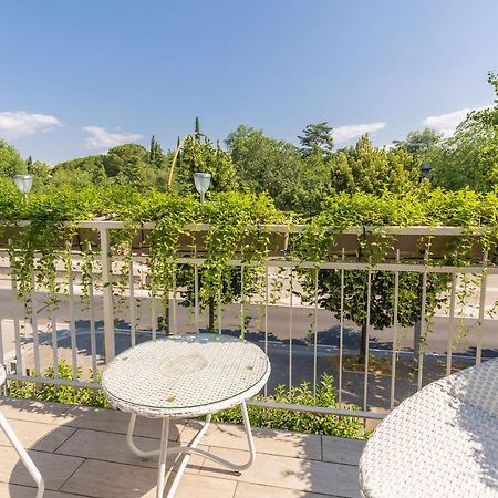Crys: Apartments, Holiday, Business, Blu Verona Dış mekan fotoğraf