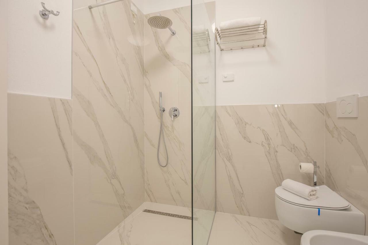 Crys: Apartments, Holiday, Business, Blu Verona Dış mekan fotoğraf